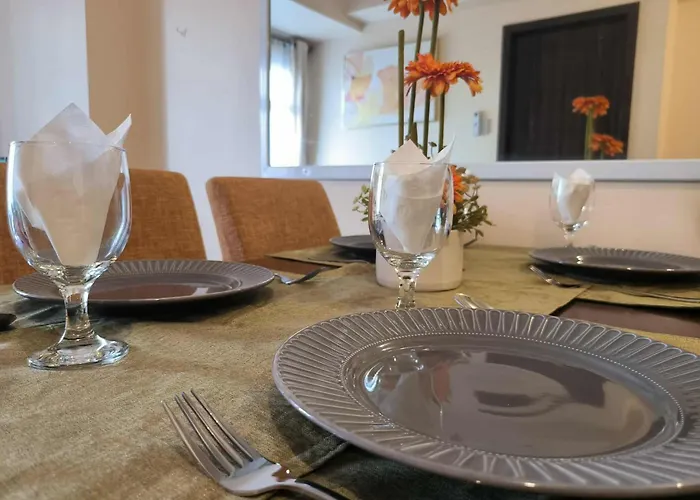 Unit Near Bay, Us Embassy & Iconic Tourist Spots 3*